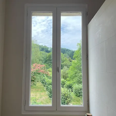 Maison Champetre Avec Piscine Naturelle Et Riviere Saint-Geoire-en-Valdaine